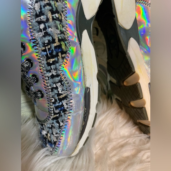 CHANEL tweed sneakers - Picture 12 of 15